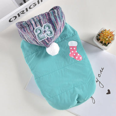 Nieuwe kerstsokken voor hondenkleding